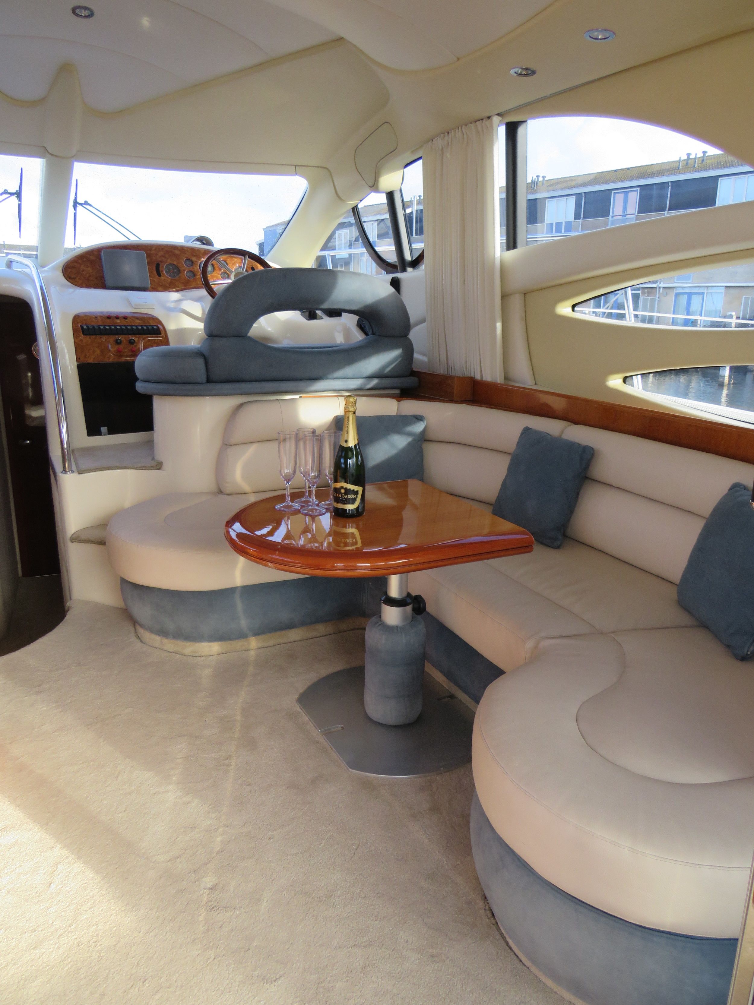 Azimut - 39 Flybridge - 1999 - € 0 te koop | Schepenkring Yachtbrokers